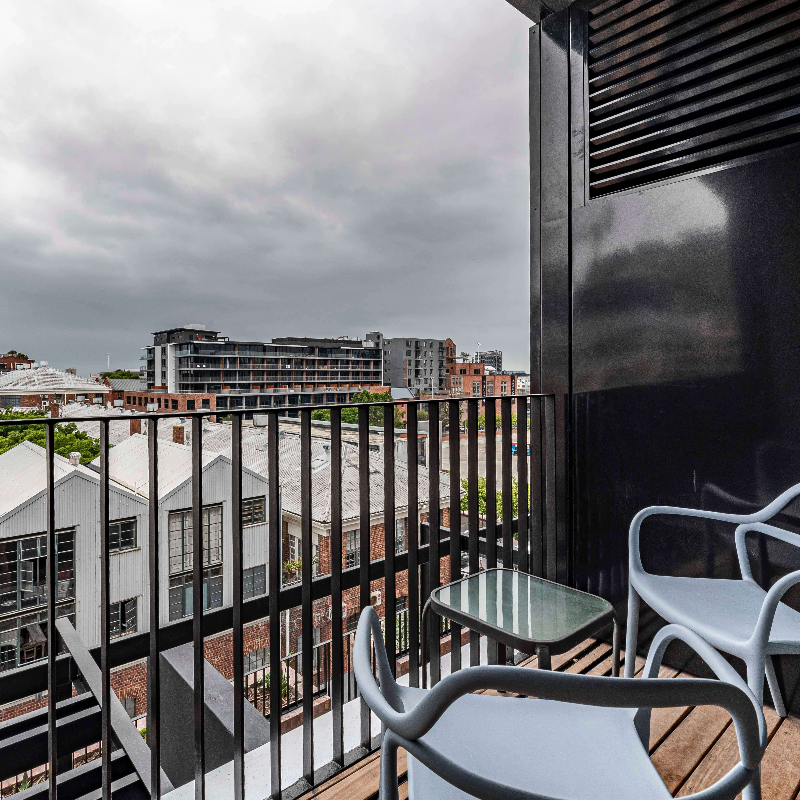 304 The Signature, De Waterkant