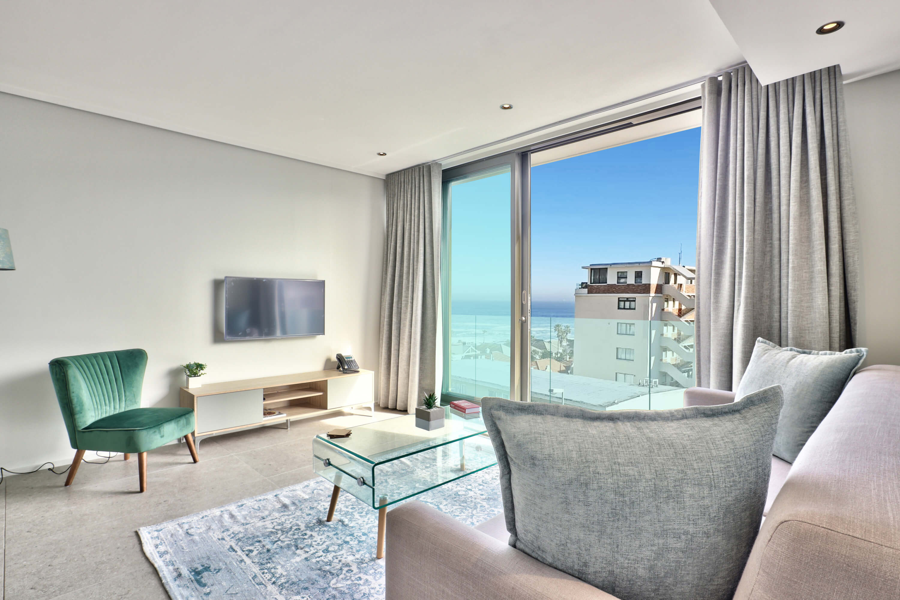 503 The Cosmopolitan, Sea Point